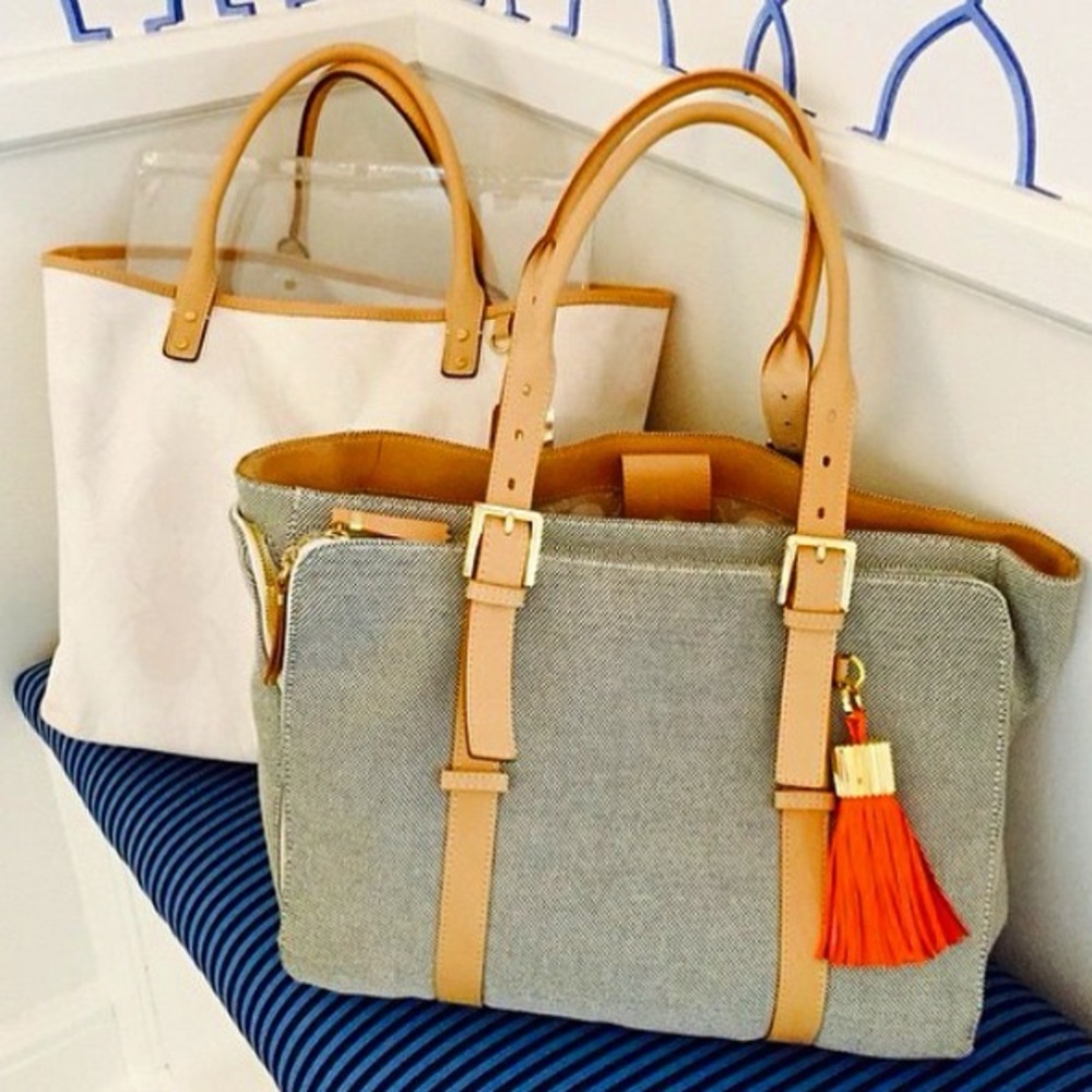India Hicks Stylish Tan/Gray Hand Bag